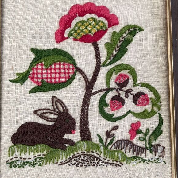 Vtg Paragon Crewel Needlecraft Completed Framed Bunny Flowers MCM Folk Art #0212 - Picture 2 of 6